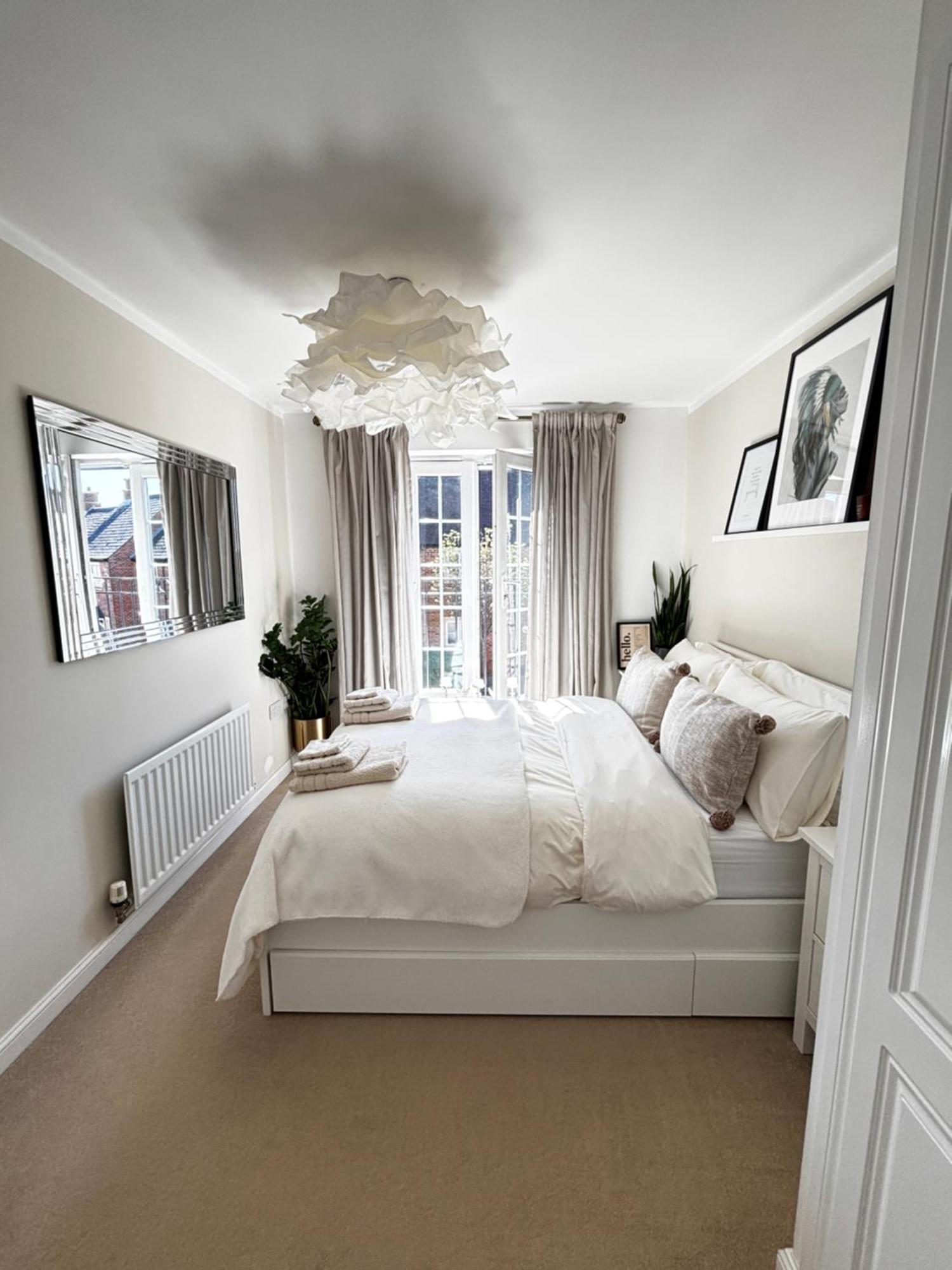 Delux Room With Private Parking, Sleeps 2, Perfect For Cotswold Getaway, Easy A419 Access Blunsdon Extérieur photo