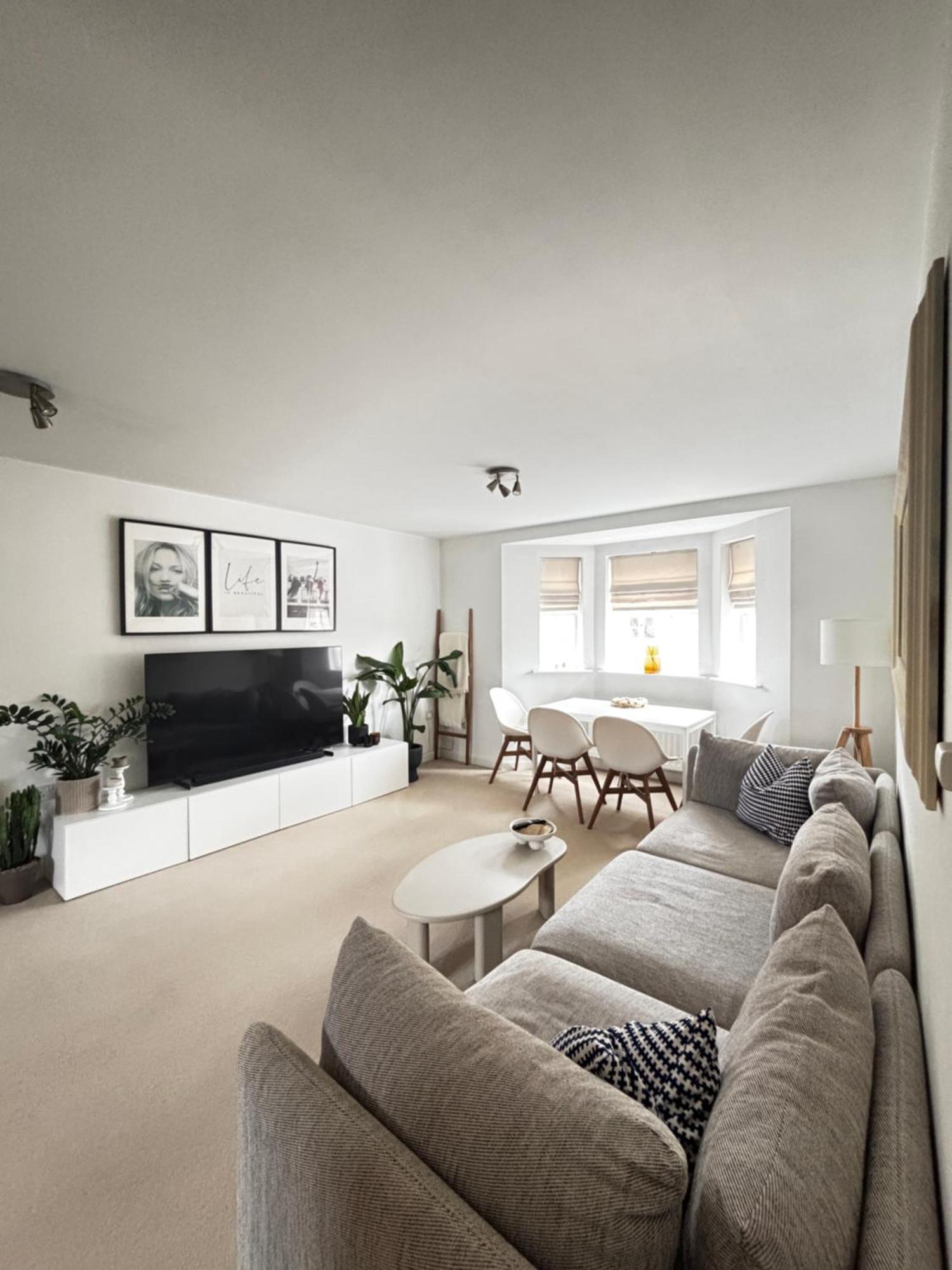 Delux Room With Private Parking, Sleeps 2, Perfect For Cotswold Getaway, Easy A419 Access Blunsdon Extérieur photo